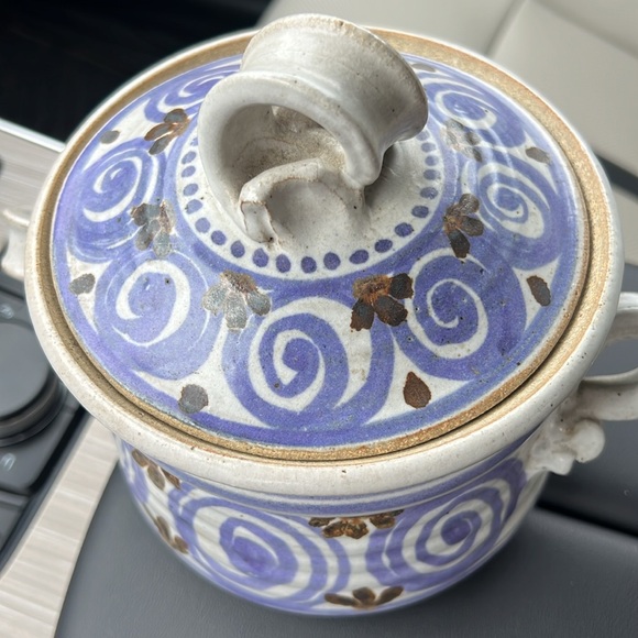 Vintage Art Studio Pottery Signed Glazed Bowl Dish w/Lid Twisted Handles Signed - Picture 11 of 12